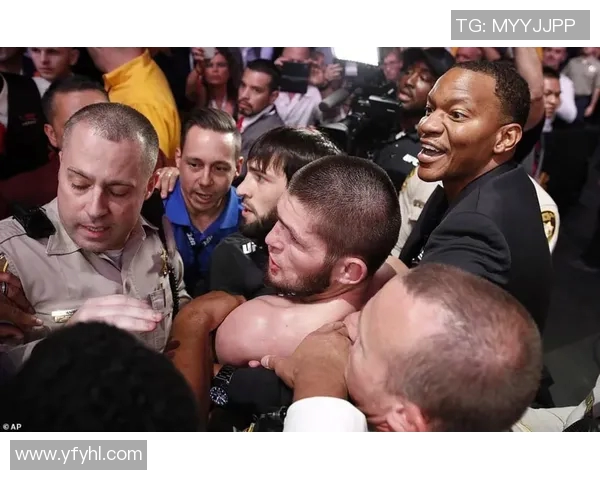 奥卡斯与德芬的精彩对决圆满落幕引发拳迷热议 奥卡斯与德芬的精彩对决圆满落幕引发拳迷热议