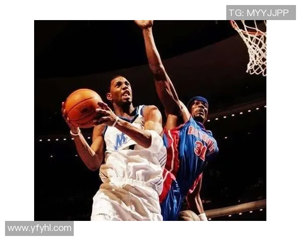 热火与黄蜂精彩对决回顾CCTV2017赛季经典时刻全解析 热火与黄蜂精彩对决回顾CCTV2017赛季经典时刻全解析