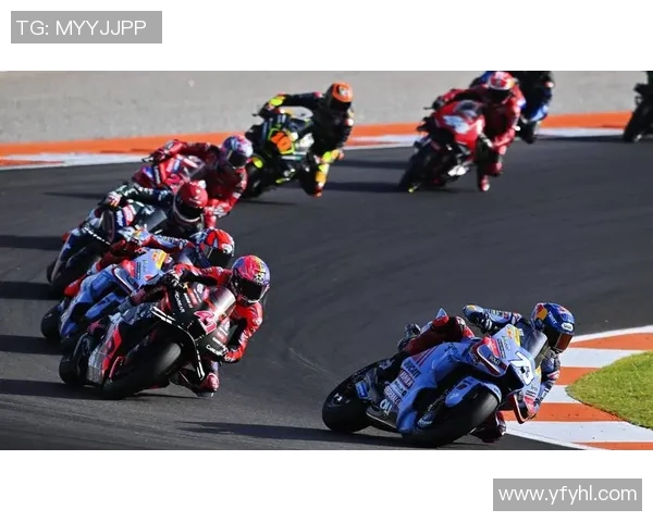 摩托车赛场的激情与速度探秘MotoGP吧的魅力与精彩瞬间 摩托车赛场的激情与速度探秘MotoGP吧的魅力与精彩瞬间