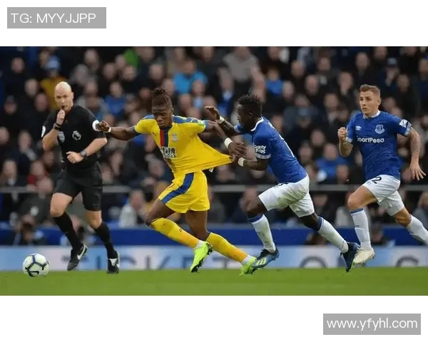 英甲激战赫尔城迎战博尔顿双方争夺关键三分展现实力较量 英甲激战赫尔城迎战博尔顿双方争夺关键三分展现实力较量